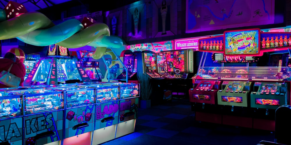 太阳成集团平台在多种设备上展示体育直播画面的场景